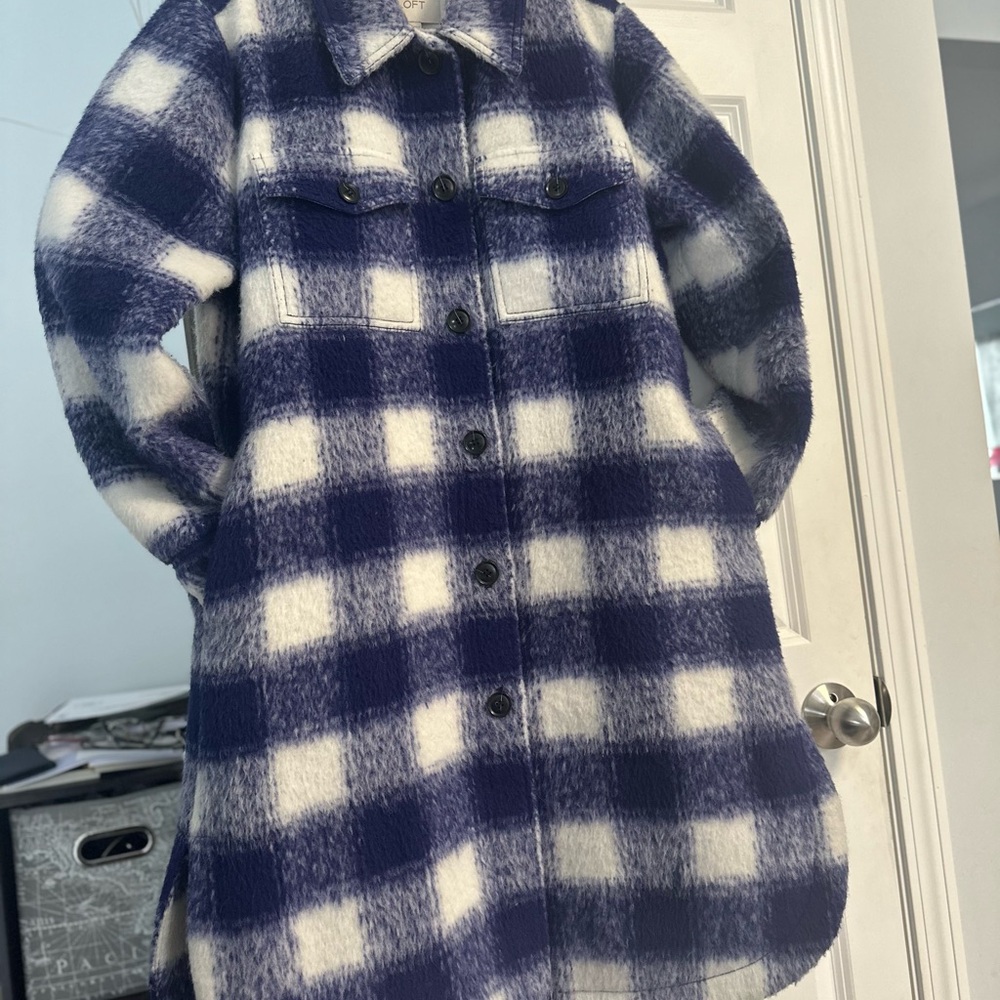 LOFT Purple and White Winter Jacket with Plaid Pattern - Picture 6 of 6
